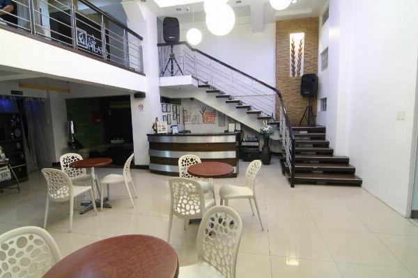 Super OYO 107 Orange Nest Hotel Main image